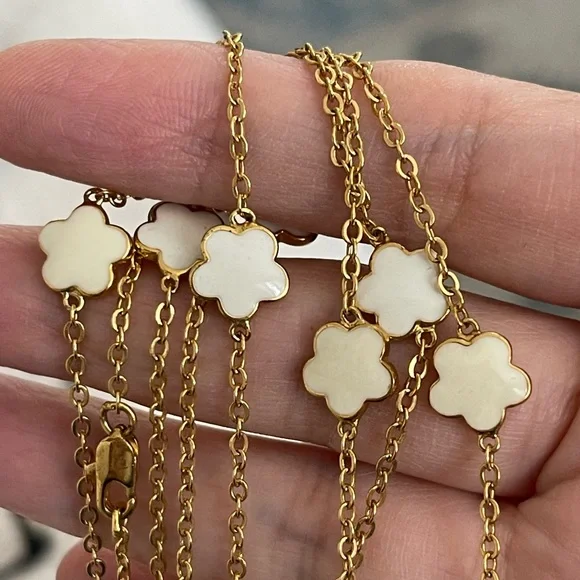 Cream enamel flower gold tone 48 inch long necklace - Picture 4 of 8